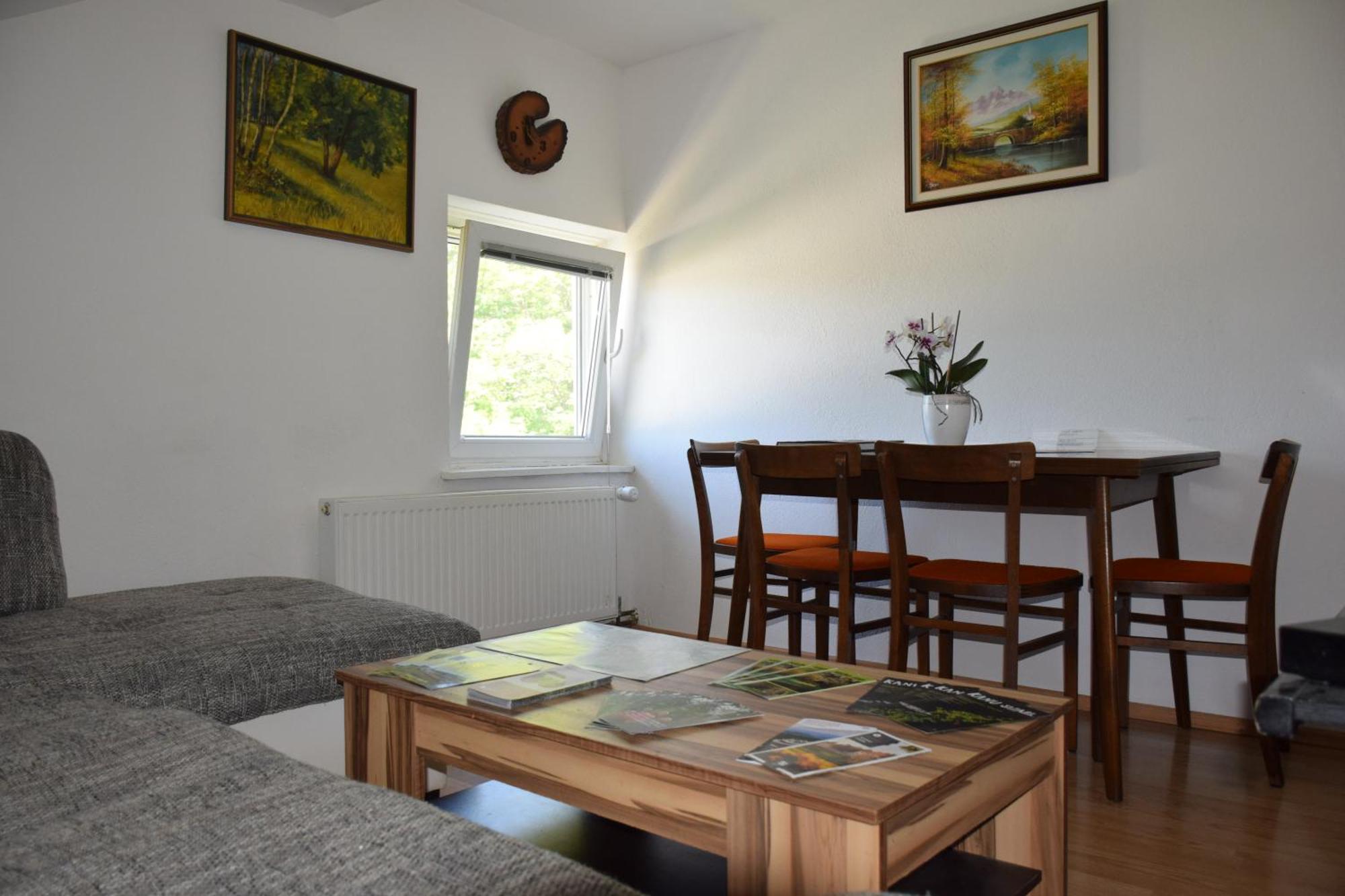 Apartma Narava Begunje pri Cerknici Rum bild